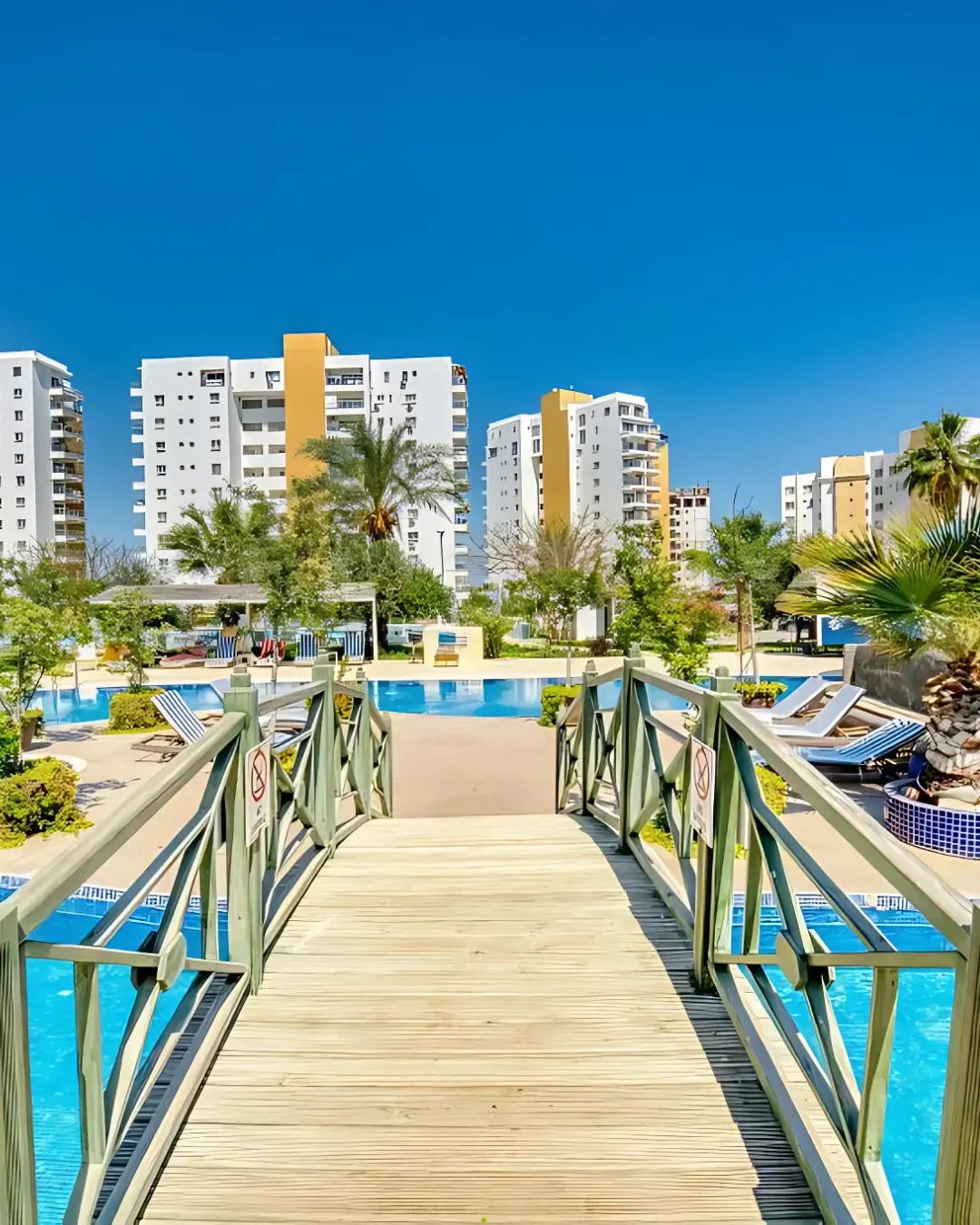 Furnished Apartment in Iskele with Ready Title