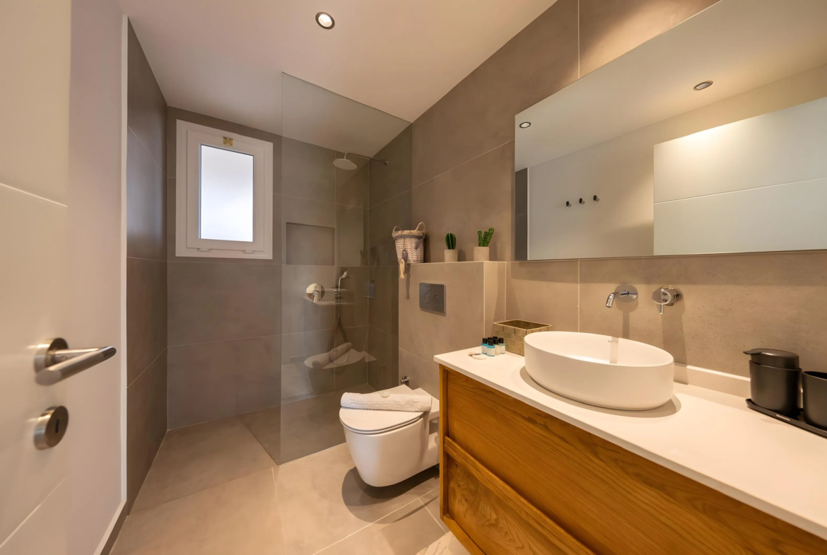 Ready Beach Home in Bafra