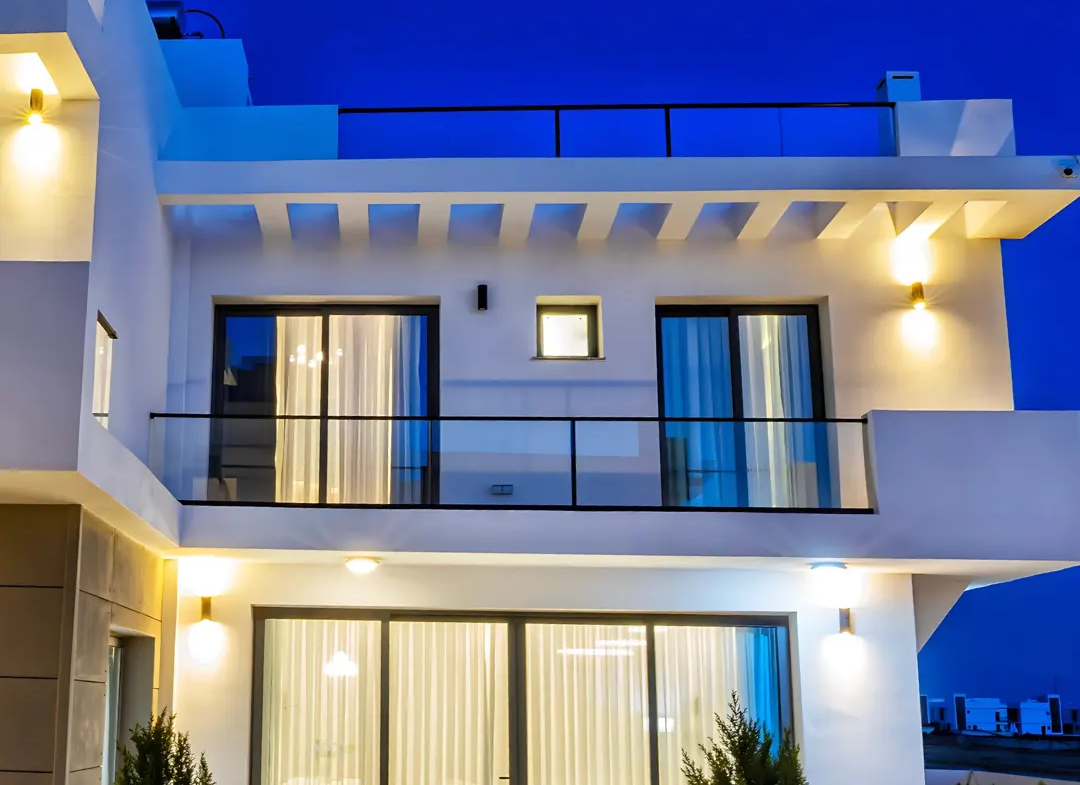 Villa in Yeni Boğaziçi with Smart Home