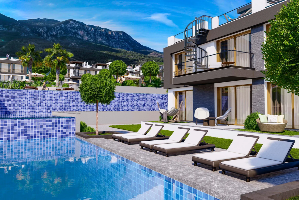 Apartment with Roof Terrace for Sale in Lapta