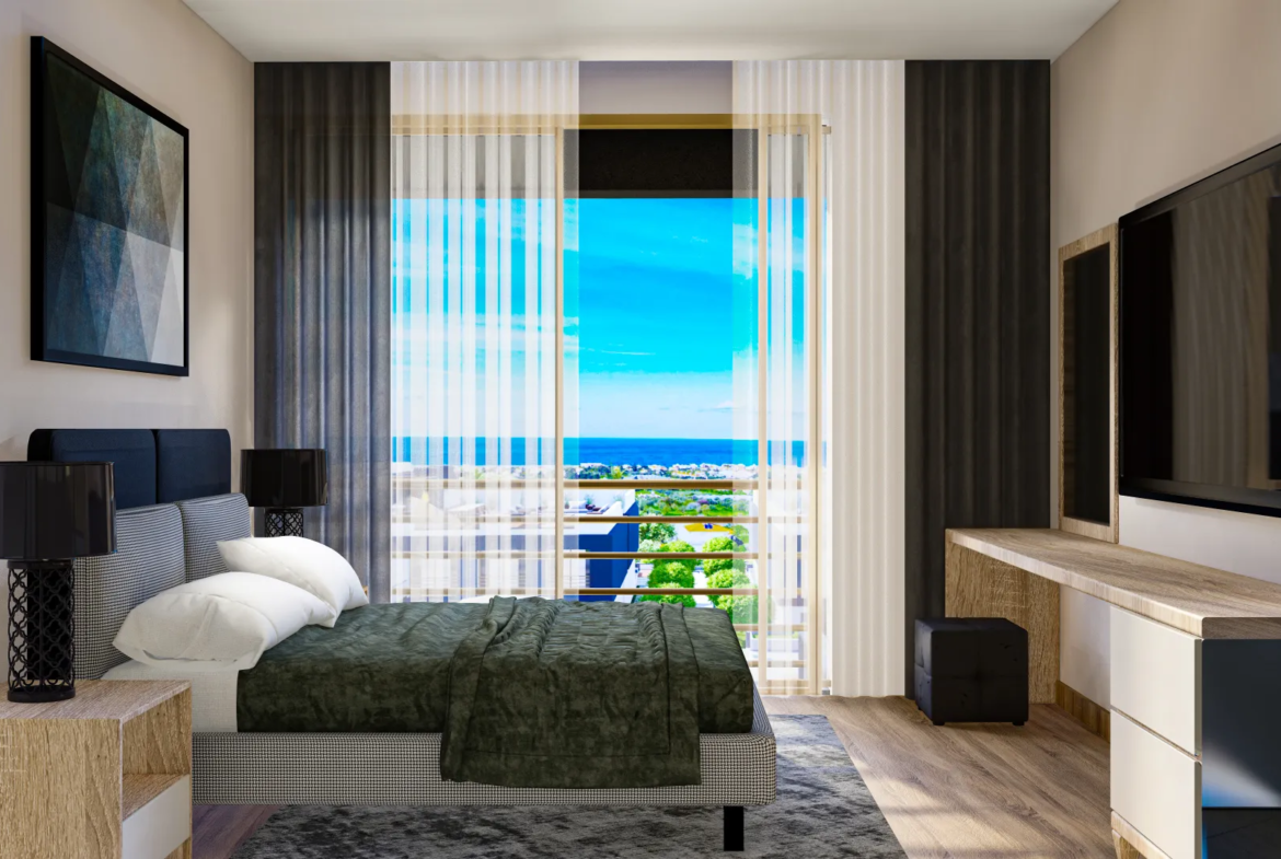 Sea and Mountain View Apartment with Roof Terrace in Lapta