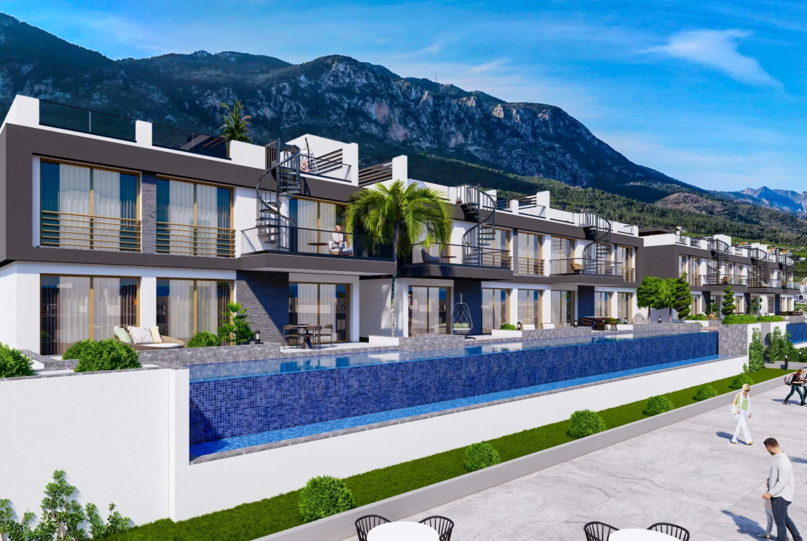 Sea and Mountain View Apartment with Roof Terrace in Lapta